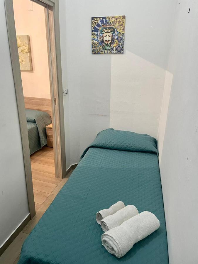 Apartment Maqueda Apartament For 4 Palermo Centre Ballaro *